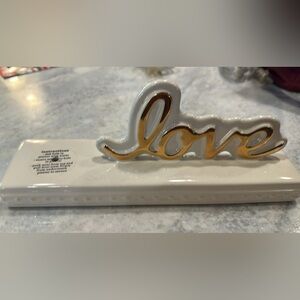 Nora Fleming RETIRED LOVE sign!! New in box!!
